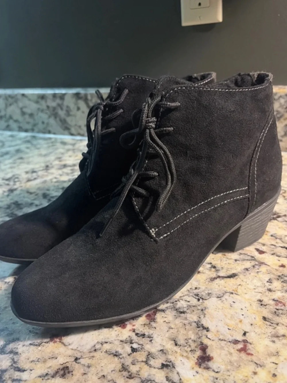 SPORTO♦️SIDE-ZIP ANKLE BOOTIE